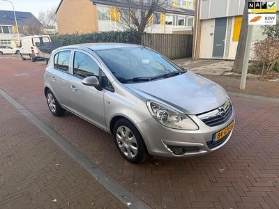 Grijs Occasion 2008 Opel Corsa Hatchback | € 3.999 (Eerlijke prijs)