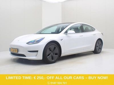 Wit Occasion 2020 Tesla Model 3 Standard Range Sedan | € 20.900 (Goede deal)