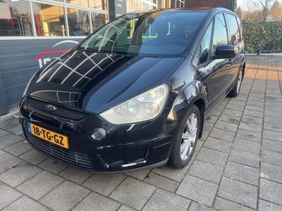 tweedehands Ford S-MAX 2.0-16V 7-Persoons auto rookt ! EXPORT !