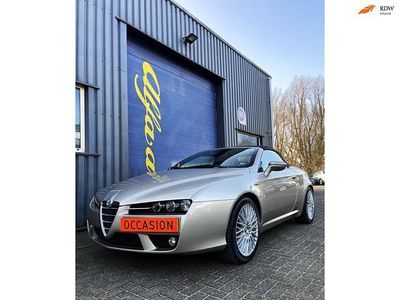 Goud (metallic) Gebruikt 2007 Alfa Romeo Spider Cabriolet | € 12.999 (Iets duurder)
