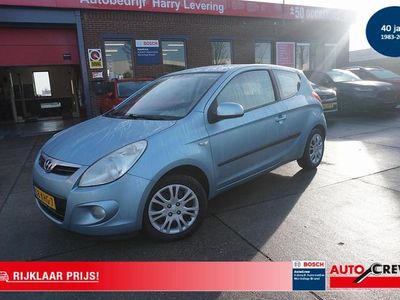 Blauw Occasion 2009 Hyundai i20 Dynamiq Hatchback | € 6.950 (Iets duurder)