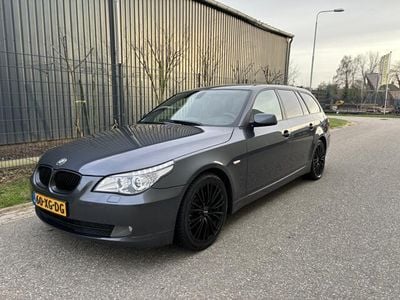 BMW 523