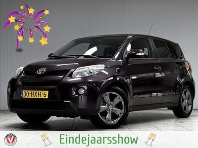 Paars (metallic) Gebruikt 2009 Toyota Urban Cruiser Hatchback | € 7.995 (Eerlijke prijs)