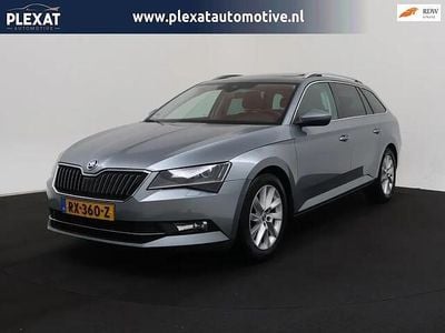 Grijs Gebruikt 2018 Skoda Superb Business Line Stationwagen | € 18.445 (Eerlijke prijs)