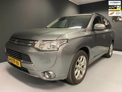 Occasion Mitsubishi Outlander Edition 121 PK (88 kW) 2014 Grijs SUV