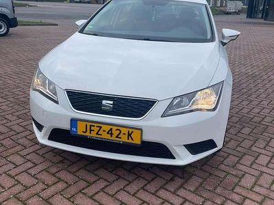 Wit Occasion 2016 Seat Leon Stationwagen | € 9.500 (Eerlijke prijs)