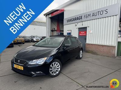 Zwart Gebruikt 2015 Seat Leon Style Hatchback | € 8.950 (Eerlijke prijs)