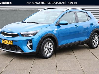 Sporty blue (donker blauw) Gebruikt 2024 Kia Stonic SUV | € 22.950 (Eerlijke prijs)