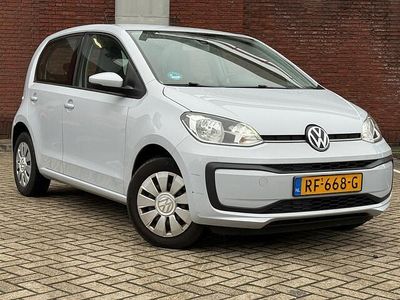 Wit Gebruikt 2017 VW up! move up! Hatchback | € 6.795 (Eerlijke prijs)