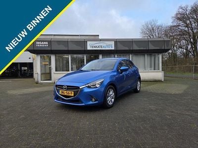 Blauw Gebruikt 2015 Mazda 2 Hatchback | € 8.950 (Eerlijke prijs)