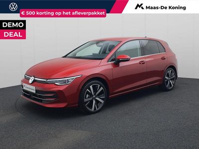 Rood Gebruikt 2025 VW Golf VIII Style Hatchback | € 35.840 (Eerlijke prijs)