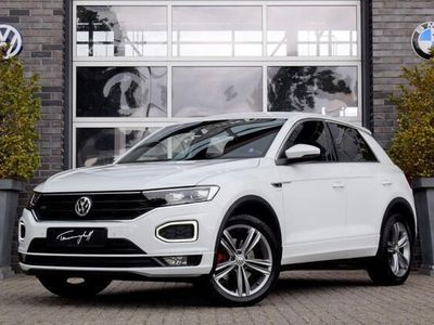 tweedehands VW T-Roc 1.5 TSI DSG 2x R-LINE NAVI - AFN. TREKH. - SPORT