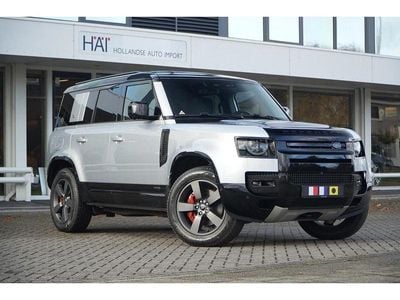 Grijs Gebruikt 2023 Land Rover Defender SUV | € 89.800 (Eerlijke prijs)