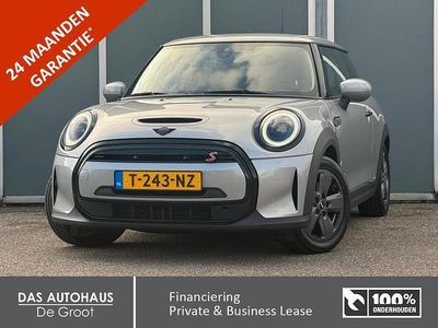 Zilver (metallic) Gebruikt 2022 Mini Cooper Hatchback | € 18.395 (Eerlijke prijs)