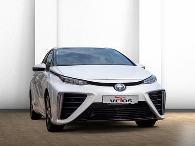 Wit Gebruikt 2016 Toyota Mirai Sedan | € 19.950 (Duur)
