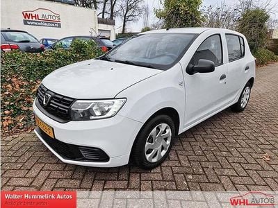 Wit Occasion 2017 Dacia Sandero Ambiance Hatchback | € 6.750 (Eerlijke prijs)