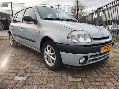 Renault Clio II