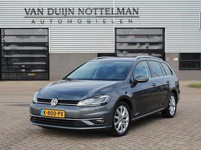Grijs Occasion 2018 VW Golf VII Highline Hatchback | € 17.950 (Eerlijke prijs)