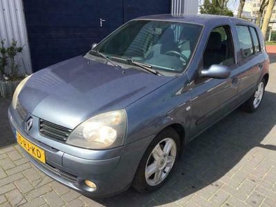 Blauw Gebruikt 2005 Renault Clio II Hatchback | € 2.650 (Iets duurder)
