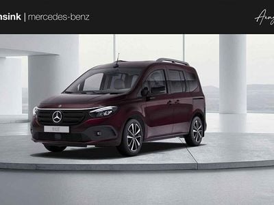 Rood Gebruikt 2024 Mercedes EQT200 Advanced Plus MPV | € 21.198 (Super prijs)