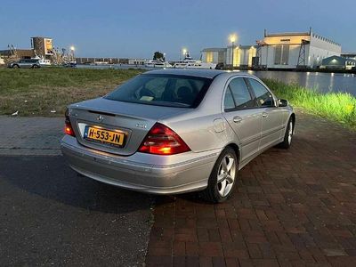 Zilver Gebruikt 2004 Mercedes C270 Classic Sedan | € 2.100
