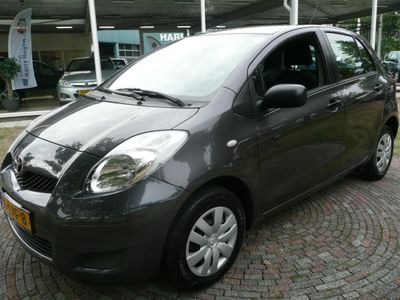 tweedehands Toyota Yaris 1.0 VVTI ACCES AIRCO 5DRS