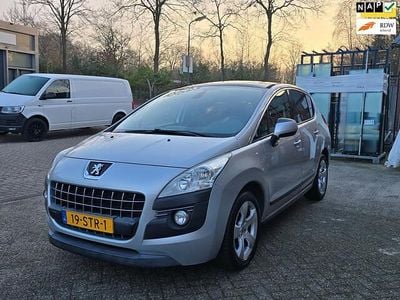 Grijs Occasion 2011 Peugeot 3008 Stationwagen | € 5.450 (Eerlijke prijs)