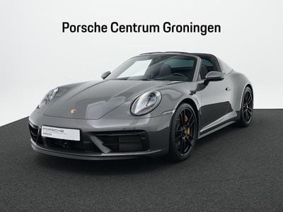 Porsche 911 Carrera 4 GTS