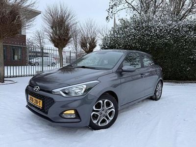 Grijs Occasion 2019 Hyundai i20 Premium Hatchback | € 13.950 (Eerlijke prijs)