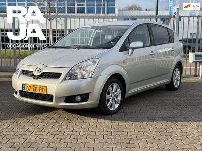 Zilver Gebruikt 2008 Toyota Verso Luna MPV | € 4.750 (Goede deal)