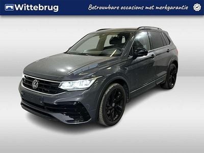 Zwart Occasion 2021 VW Tiguan R-line SUV | € 34.950 (Eerlijke prijs)