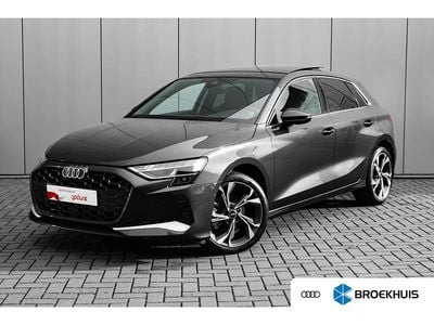 Grijs Occasion 2025 Audi A3 Sportback Advanced Hatchback | € 40.940