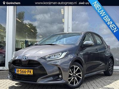 Grijs Gebruikt 2021 Toyota Yaris Hatchback | € 18.950 (Eerlijke prijs)