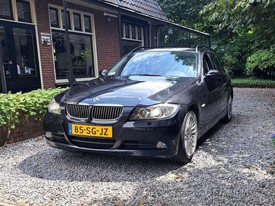 BMW 325