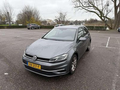 Grijs Occasion 2018 VW Golf VII Comfortline Hatchback | € 11.500 (Eerlijke prijs)