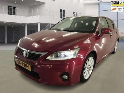 Lexus CT200h