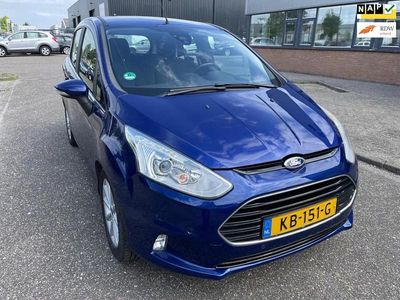 Blauw Gebruikt 2016 Ford B-MAX Titanium MPV | € 5.950 (Eerlijke prijs)