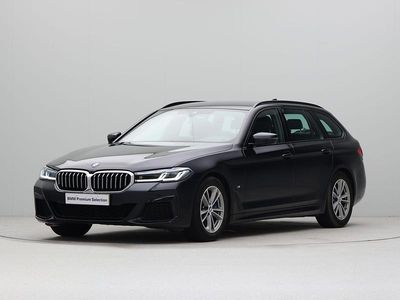 Zwart Occasion 2021 BMW 530 Executive Stationwagen | € 39.950 (Eerlijke prijs)