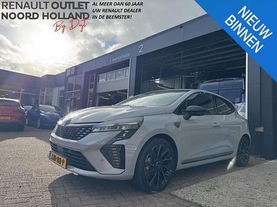 Grijs Occasion 2024 Renault Clio V Esprit Alpine Hatchback | € 25.390 (Eerlijke prijs)