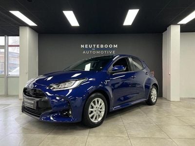 Occasion Toyota Yaris Hybrid Executive 2020 Blauw (metallic) Hatchback