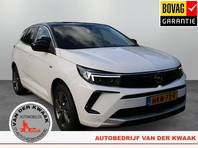 Wit Gebruikt 2024 Opel Grandland X Ultimate SUV | € 28.545 (Eerlijke prijs)