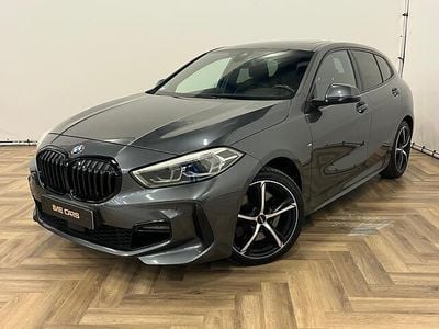 Grijs (metallic) Gebruikt 2019 BMW 120 Executive Hatchback | € 21.900 (Eerlijke prijs)
