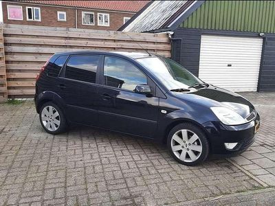 Occasion Ford Fiesta Futura 80 PK (58 kW) 2005 Zwart Sedan