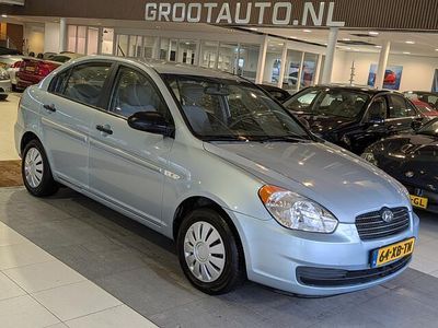 Blauw Gebruikt 2007 Hyundai Accent Dynamiq Sedan | € 1.944