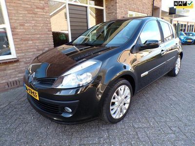Occasion Renault Clio II Rip Curl 98 PK (72 kW) 2007 Zwart, metallic lak Hatchback