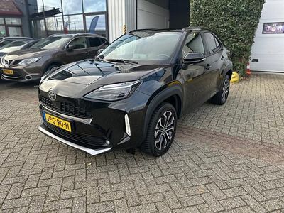 Zwart Gebruikt 2024 Toyota Yaris Cross SUV | € 25.950 (Goede deal)