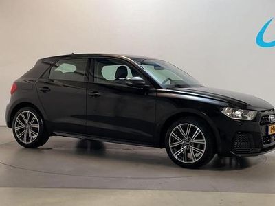 Zwart Gebruikt 2021 Audi A1 Sportback Basis Hatchback | € 18.900 (Eerlijke prijs)