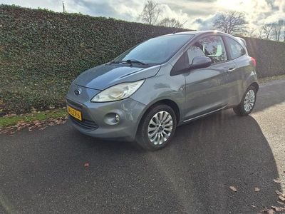 Grijs (metallic) Occasion 2010 Ford Ka Titanium X Hatchback | € 3.350 (Eerlijke prijs)