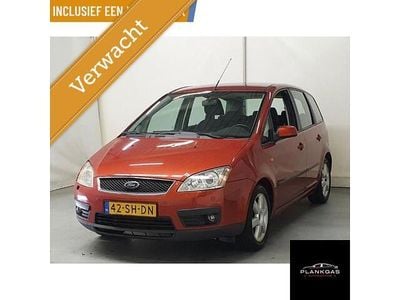 Rood Occasion 2006 Ford C-MAX Futura MPV | € 1.999 (Goede deal)