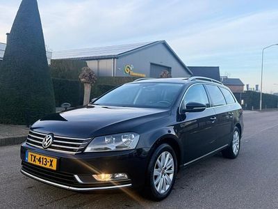 Zwart Occasion 2014 VW Passat R-line BlueMotion Stationwagen | € 5.650 (Eerlijke prijs)